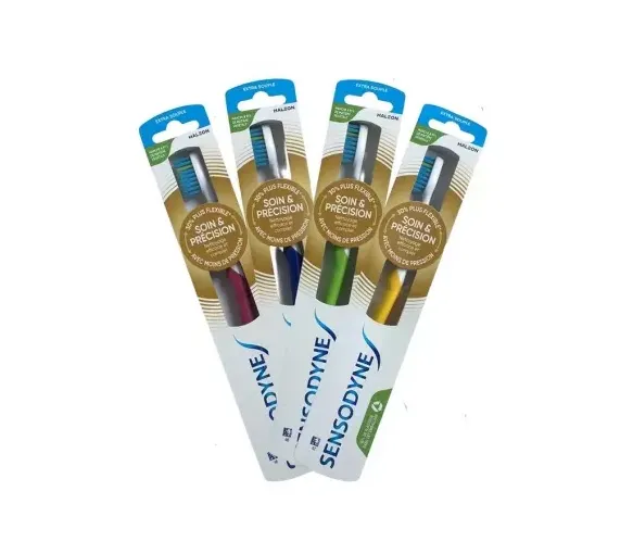 Brosse à dents Soin et précision extra-souple Sensodyne - une brosse à dents